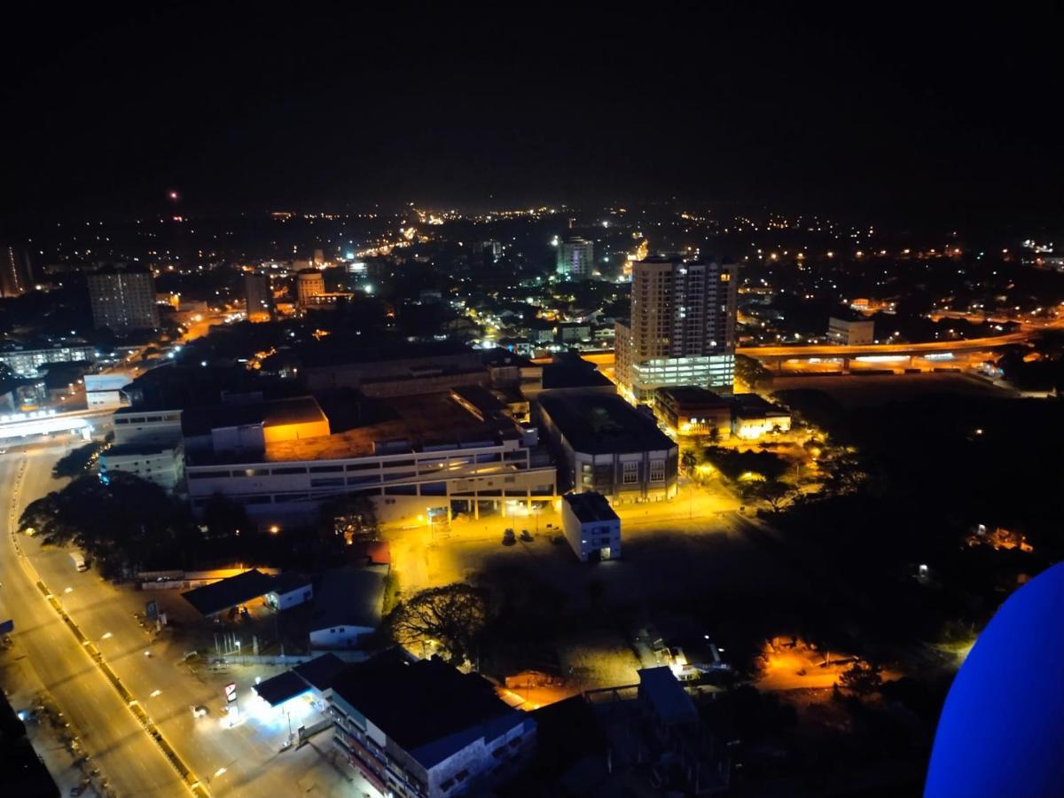 Cmk Troika Apartmen#Free Netflix Kota Bahru Luaran gambar