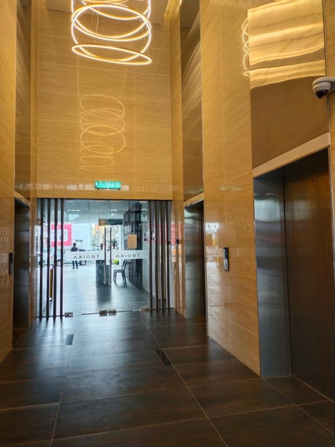 Cmk Troika Apartmen#Free Netflix Kota Bahru Luaran gambar