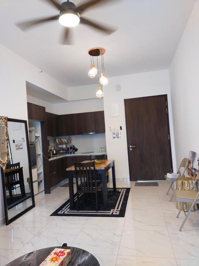 Cmk Troika Apartmen#Free Netflix Kota Bahru Luaran gambar